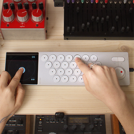 Chord Machine - Interactive MIDI Controller & Effects Grid 🎹⚡🎶