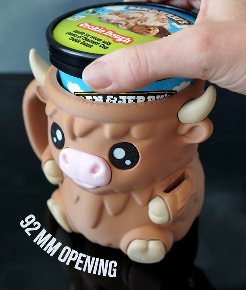 Highland Cow Ice Pint Holder – Keep Your Ice Cream Cold & Your Hands Warm